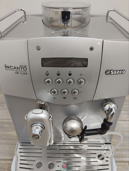 Кавомашина Saeco Incanto De Luxe SUP021YBDR sn 9006SA40181658 000046983 фото