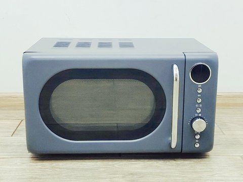 Мікрохвильова піч SilverCrest SMWC 700 A2 1200w sn 031192 000043492 фото