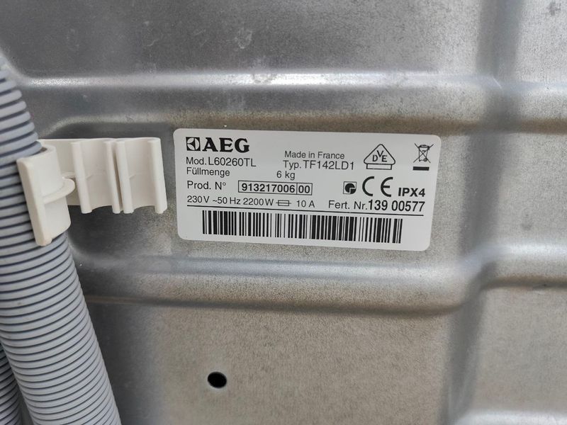 Стиральная машина вертикальная AEG L60260TL 2200W 6кг sn 13900577 000050117 фото