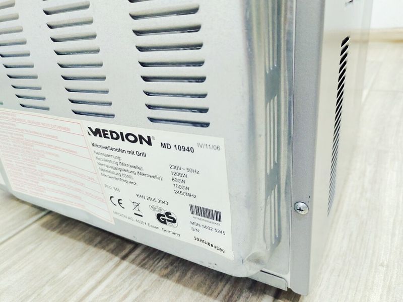 Мікрохвильова піч Medion MD 10940 1200w гриль 1000w sn S026W004509 000037174 фото