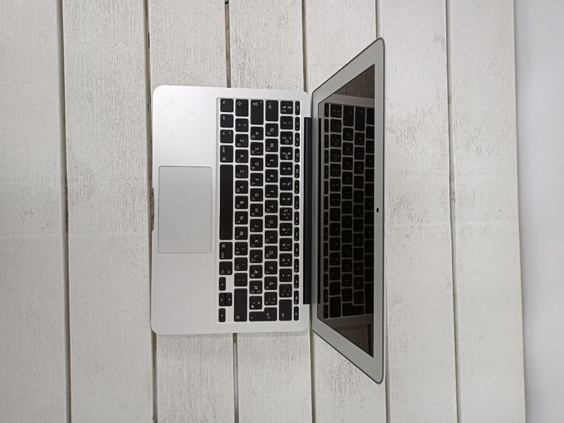 Ноутбук Apple MacBook Air 11 A1465 11.6 HD бат 3:30 години 000047968 фото