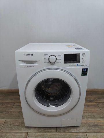 Стиральная машина Samsung WF71F5E5P4W 2400W 7кг sn A0G75ESG800137A 000050356 фото