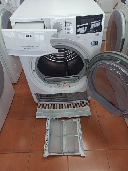 Сушильна машина AEG T8DBA3 7кг 700w sn 91103082 393е 000036972 фото
