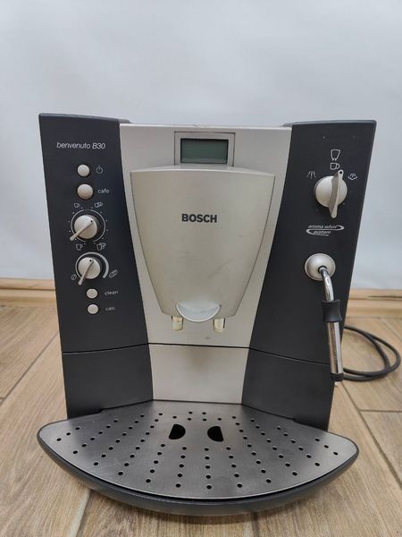 Кофемашина Bosch benvenutto TCA630102 1300W sn FD8410040160 000051265 фото