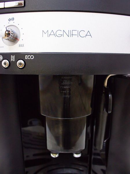 Кавомашина DeLonghi ESAM3000 B 1450w sn 24120 212097DQ12101110061 000028994 фото