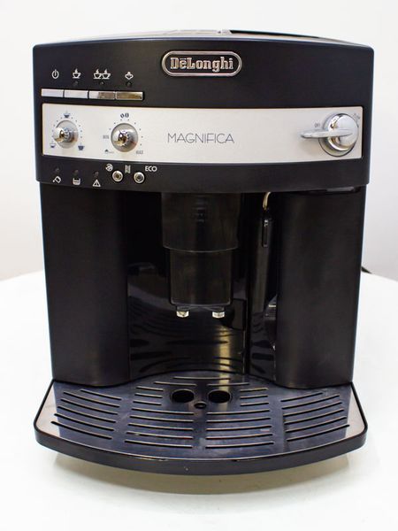 Кавомашина DeLonghi ESAM3000 B 1450w sn 24120 212097DQ12101110061 000028994 фото