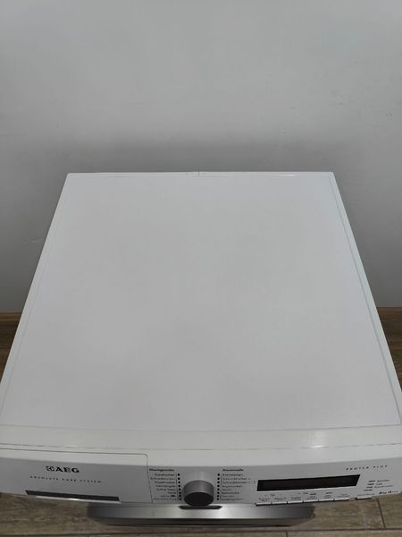 Сушильная машина AEG Lavatherm Protex Plus T7768VIH 1000W 8кг sn 63702563 000051758 фото