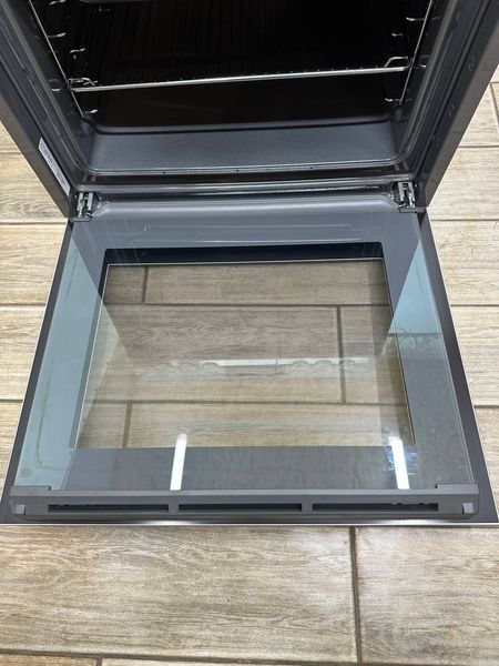 Духовой шкаф поверхностью Siemens HE517SBW0 49 11.4kW sn 010800205 000048321 фото