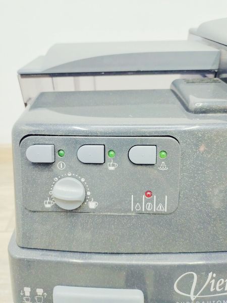 Кавомашина Saeco Vienna SuperAutomatica SUP 018 1250w sn 9003SA40258403 000039969 фото