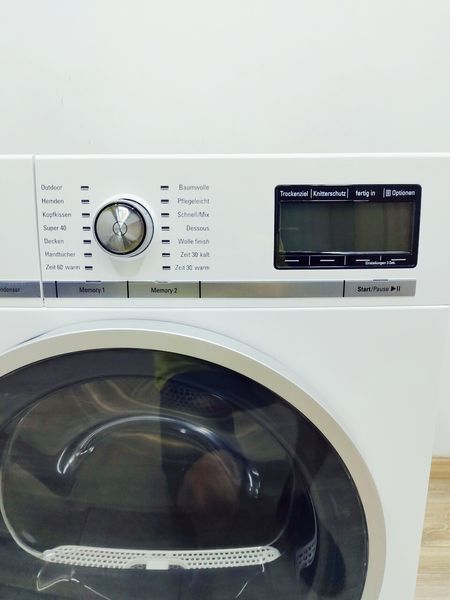 Сушильна машина Siemens IQ800 WT47Y701 09 1000w 8кг sn 9311 200882 000040780 фото