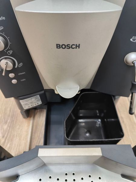 Кофемашина Bosch benvenutto TCA630102 1300W sn FD8410040160 000051265 фото
