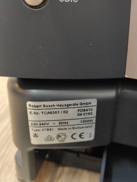Кофемашина Bosch benvenutto TCA630102 1300W sn FD8410040160 000051265 фото