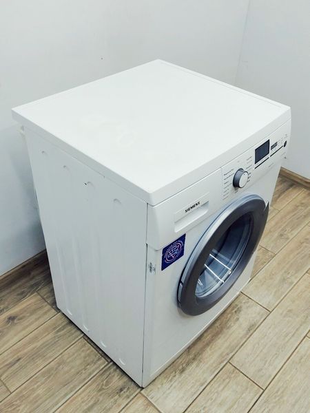 Стиральная машина Siemens WM14E4WM 17 000041786 фото
