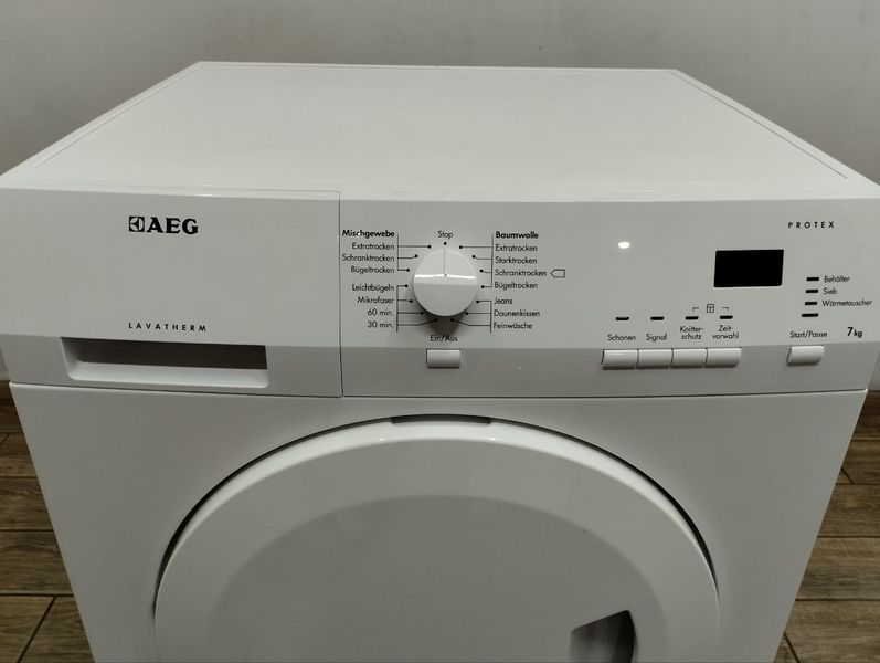 Сушильная машина AEG T61270AC 2800w 7кг sn 54753805 000047296 фото