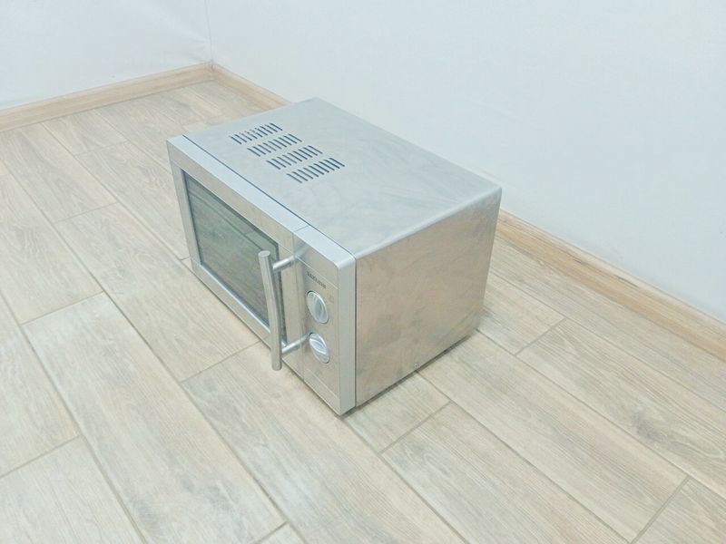 Мікрохвильова піч Severin MW 9712 1200w гриль 1000w sn S025W679 000038692 фото