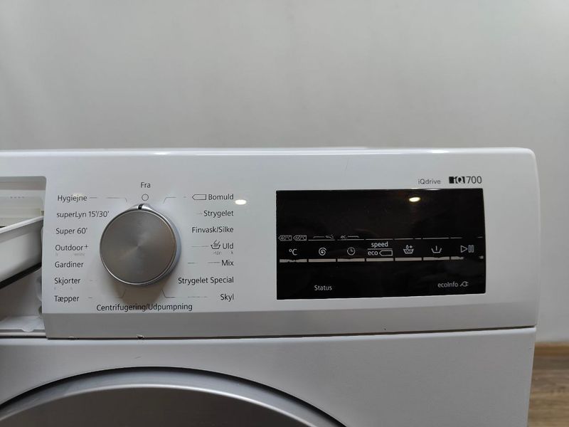 Пральна машина Siemens iQ700 WM16T4E8DN 09 2300W 8кг sn 9707200492 000053586 фото
