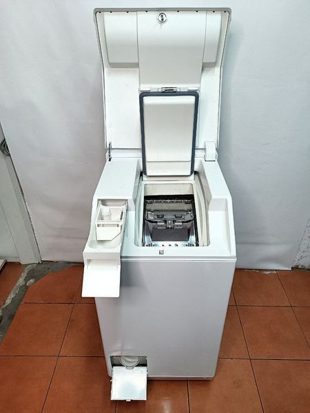 Стиральная машина вертикальная Premium W 643 F 5,5кг sn 4186321011 000052170 фото