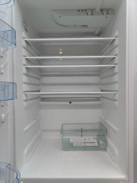 Холодильник Electrolux ERB35253W 150W 224+87л sn 74608387 n652 000053321 фото
