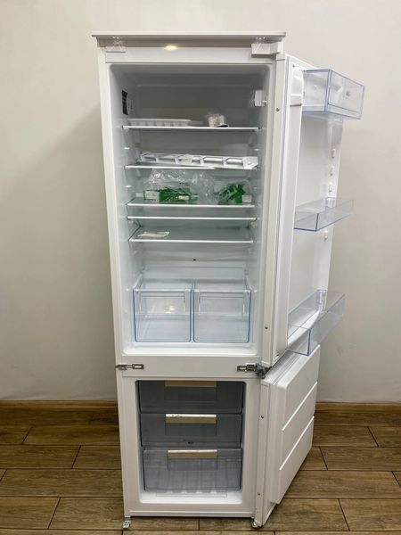 Холодильник вбудований AEG TSC6N181ES 111W 195+62л sn 40958549 n 426 000048811 фото