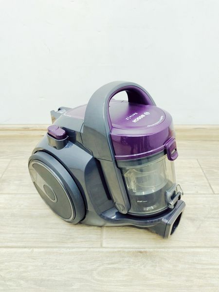 Пылесос циклонный Bosch Serie2 BGC05AAA1 700w 000030674 фото
