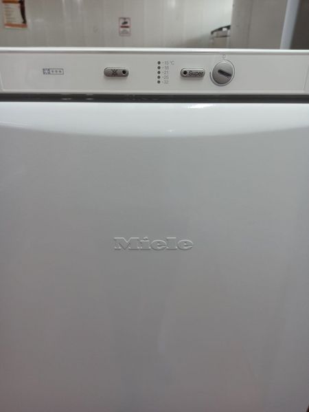 Морозильная камера Miele F 4452 S 1 000036532 фото
