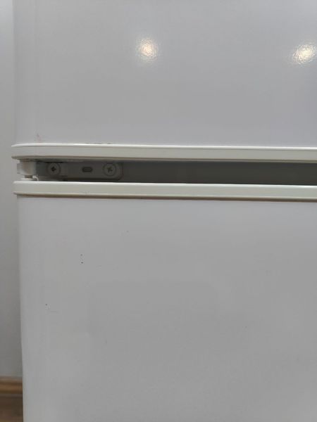 Холодильник Electrolux ERB35253W 150W 224+87л sn 74608387 n652 000053321 фото