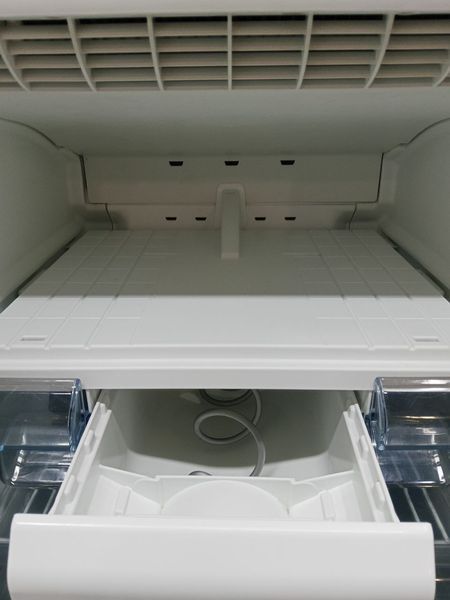 Морозильная камера Electrolux EUFG29800X 240W 252л sn 94310035 n533 000051098 фото