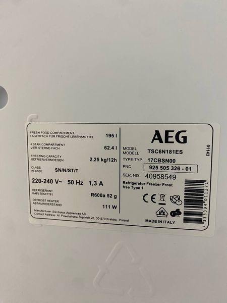 Холодильник вбудований AEG TSC6N181ES 111W 195+62л sn 40958549 n 426 000048811 фото