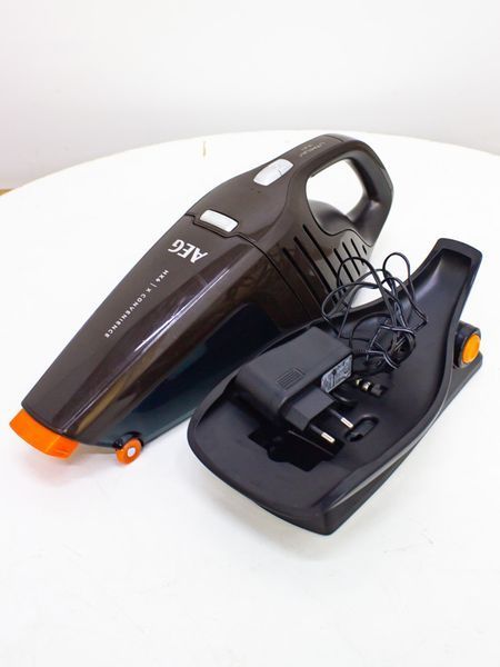 Пылесос ручной AEG HX6 23CB 000011472 фото
