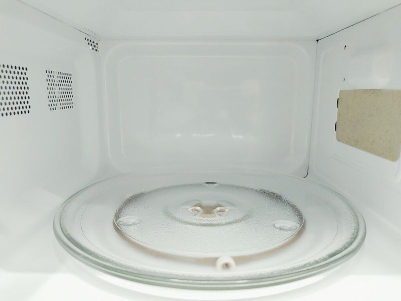 Микроволновая печь Gorenje MO20E1W 000036515 фото