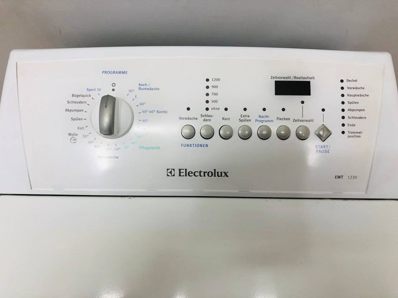 Стиральная машина вертикальная Electrolux EWT1230 000043706 фото