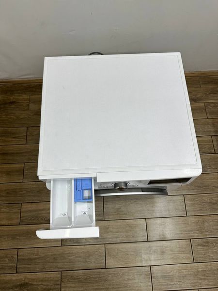 Пральна машина LG ThinQ F6WV709P1 2200W 9кг sn 305PNNA3K119 000054317 фото