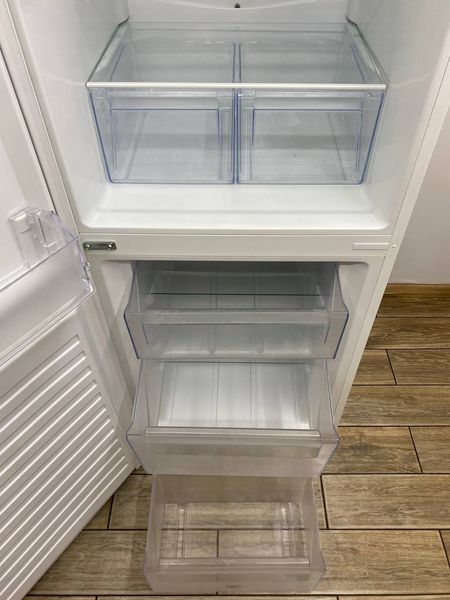 Холодильник двокамерний Electrolux EN3200JHW 194+109л 240W sn 84560028 n 414 000048799 фото