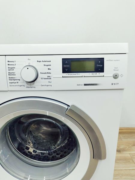 Стиральная машина Siemens WM16S770DN 01 000036754 фото