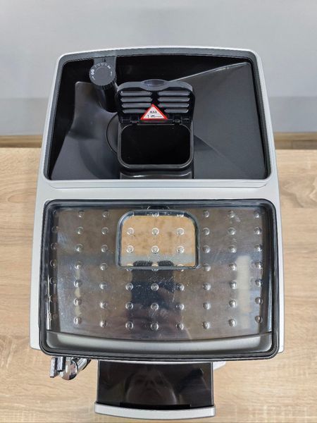 Кофемашина DeLonghi ESAM23420SB 1450W sn 83126 000049616 фото