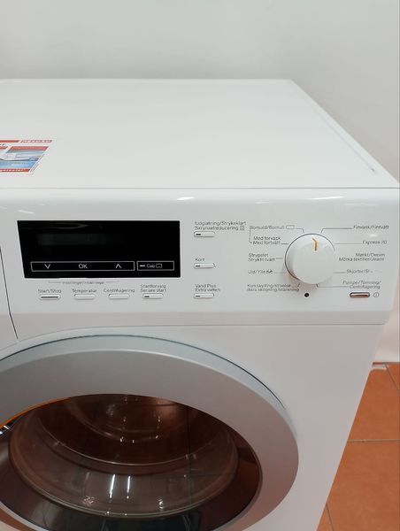 Стиральная машина Premium WKB 130 2400W 8кг sn 11147902043 000049416 фото