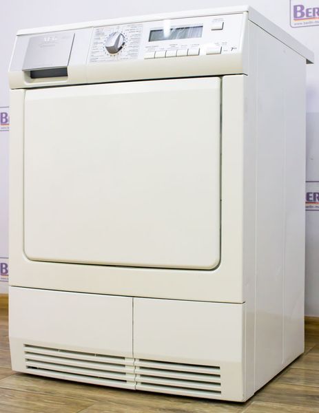 Сушильний автомат AEG T59840 1350W 7 кг sn 01752957 000016995 фото