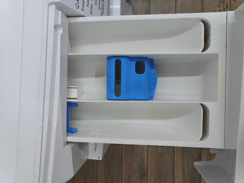Стиральная машина AEG Lavamat Protex L75485FL 2200W 8кг sn 23400138 000053449 фото