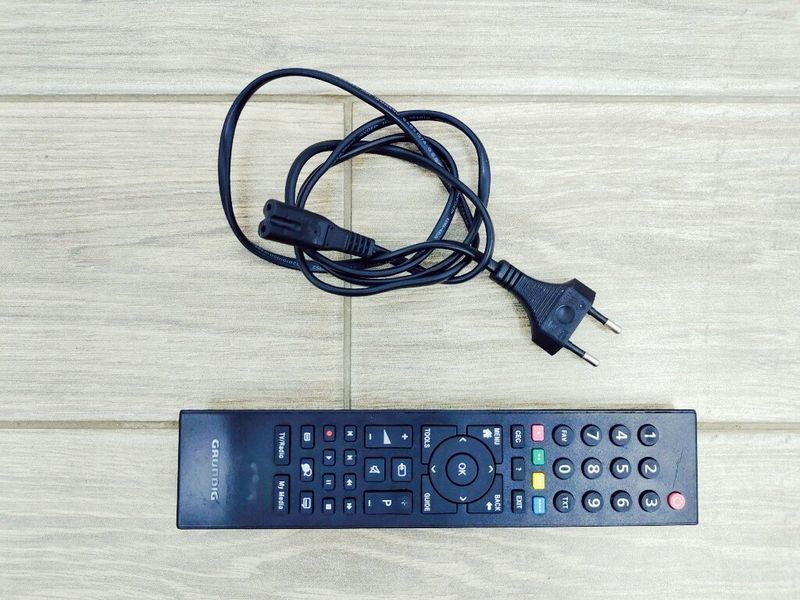 Телевизор 19 Grundig Vision 3 19 3831 T LCD HD 000041885 фото