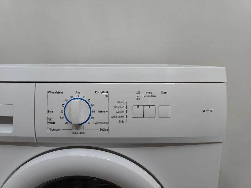 Стиральная машина SIEMENS WM12A162 2300W 6кг sn 8811100304 000051132 фото