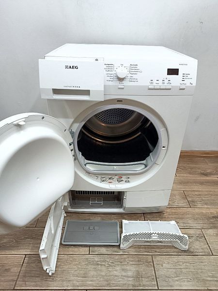 Сушильная машина AEG T65370AH3 950w 7 кг sn 44271080 000046178 фото