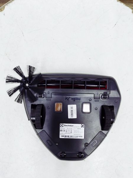 Пилосос робот Electrolux PI92 4STN sn 03500764 сток (без коробки) LPNHK079458666 724е 000032460 фото