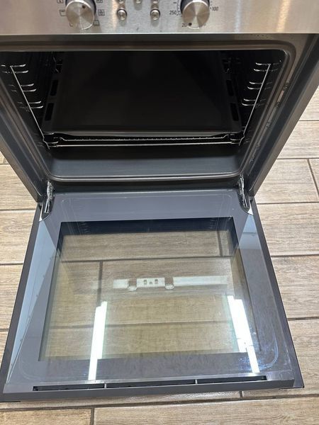 Духовой шкаф Siemens HB330550S 3300W sn 870800251 n721 000054380 фото