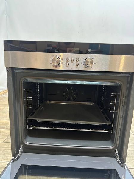 Духовой шкаф Siemens HB330550S 3300W sn 870800251 n721 000054380 фото