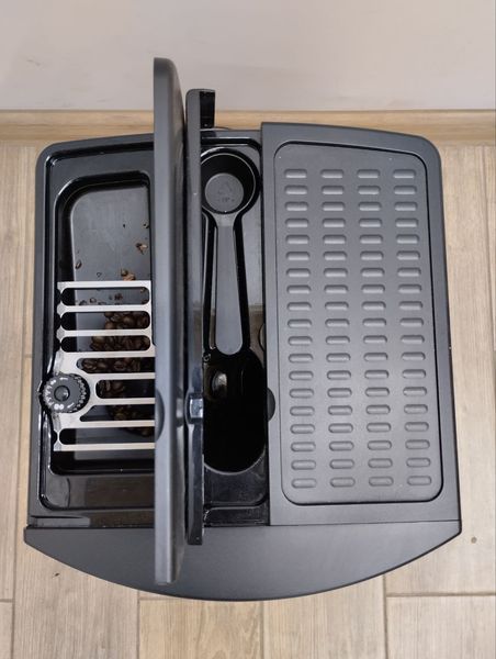 Кофемашина DeLonghi Treviso ESAM3000 sn 62624 000046581 фото