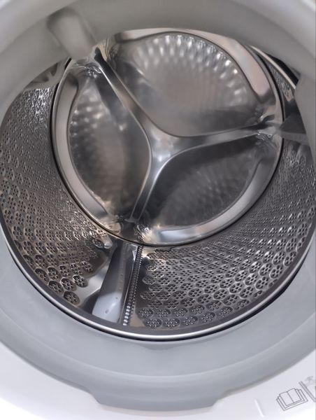 Стиральная машина Aeg L8WE86605 2200w7 кг sn 83300016 000046591 фото