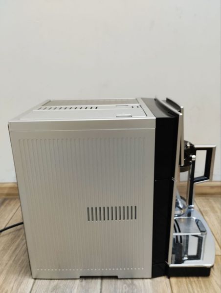 Кофемашина Delonghi Perfecta Cappuccino ESAM5708.5 1350w sn 53723 000047549 фото