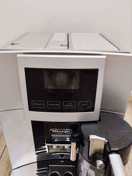 Кофемашина Delonghi Perfecta Cappuccino ESAM5708.5 1350w sn 53723 000047549 фото