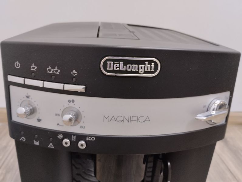 Кофемашина DeLonghi Treviso ESAM3000 sn 62624 000046581 фото