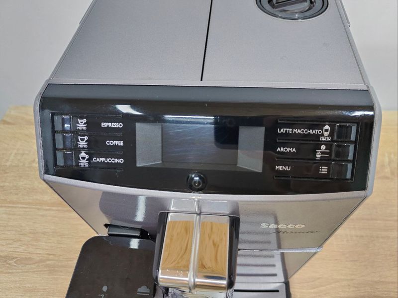 Кофемашина Saeco Minuto новий молочник 1850W sn TW901543564402 000049675 фото